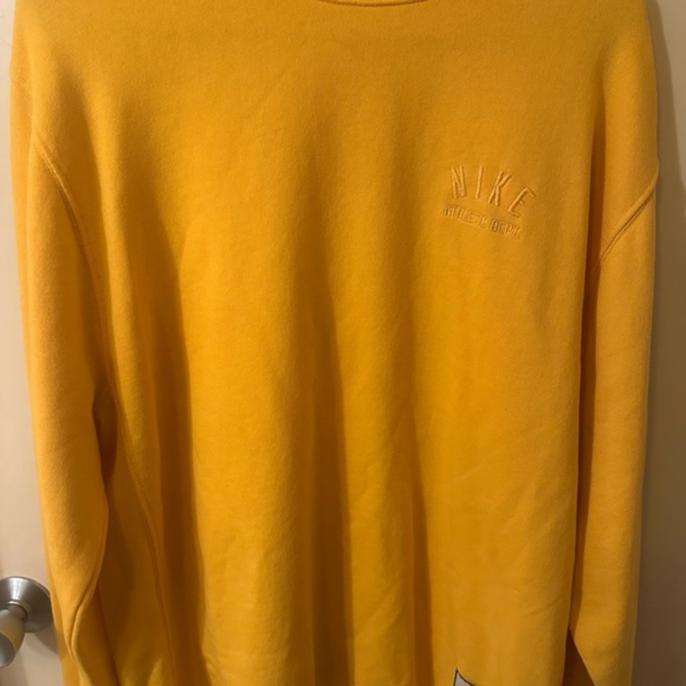Nike Men's Vibrant Yellow Crewneck Sweater